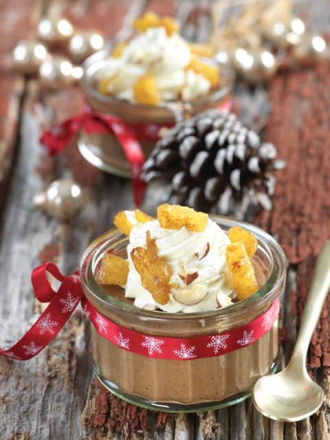 Mousse au chocolat, ananas rôtis et sa chantilly à la menthe Mousse au chocolat, ananas rôtis et sa chantilly à la menthe